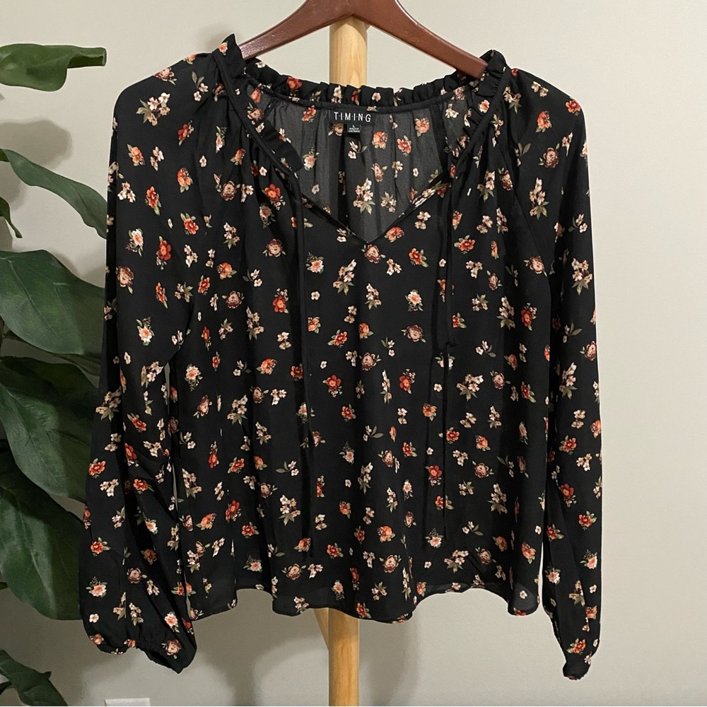 Timing Black Floral Women's Top